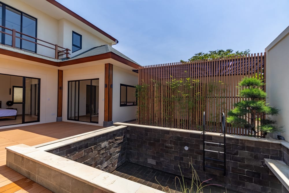 House thumbnail 3