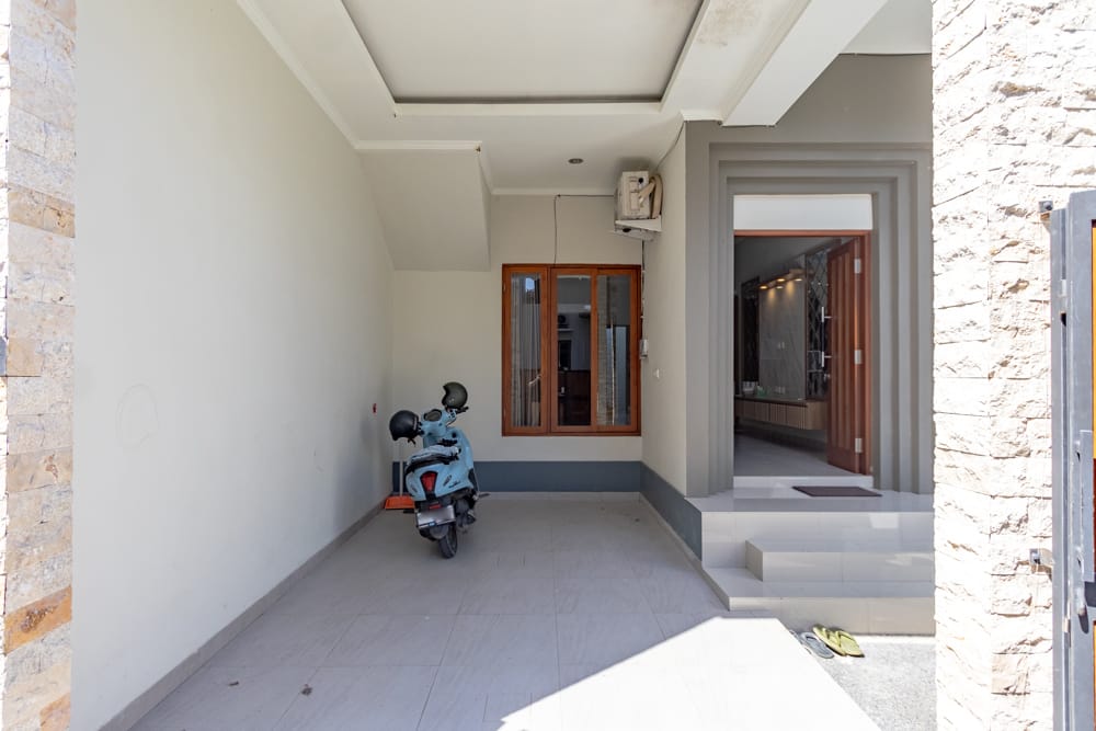 House thumbnail 4