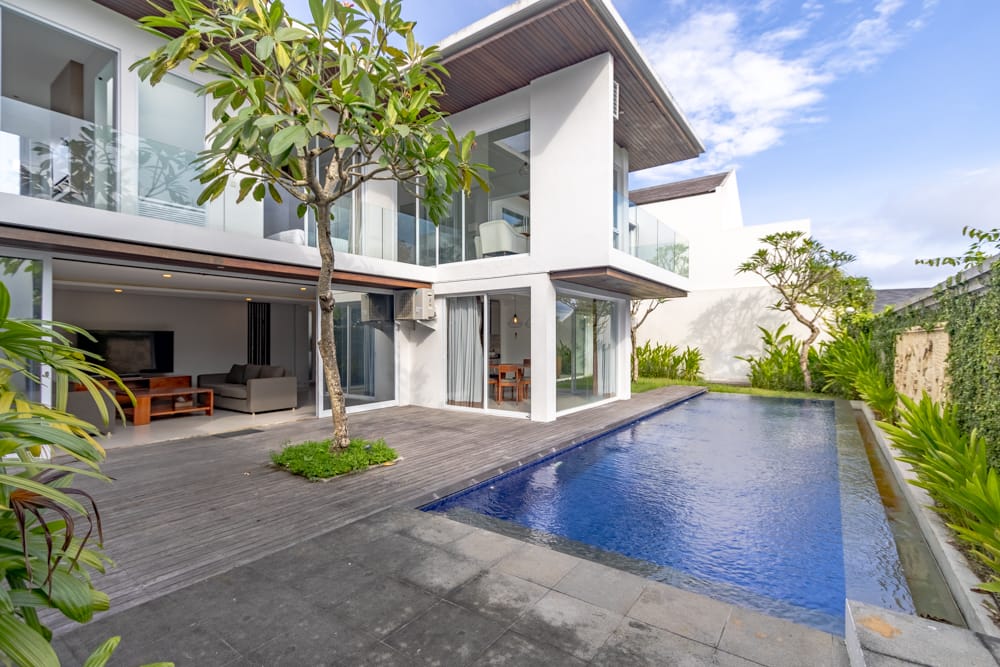 House thumbnail 1