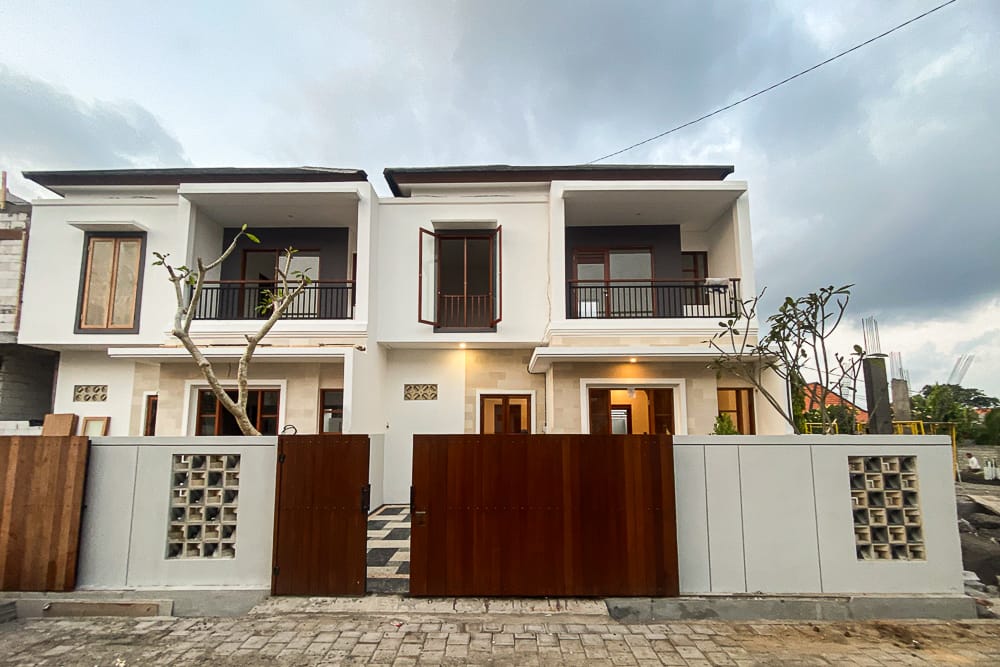 House thumbnail 1