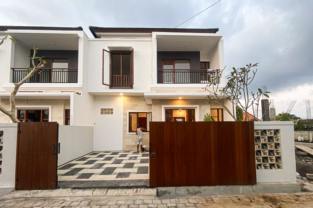 House thumbnail 2