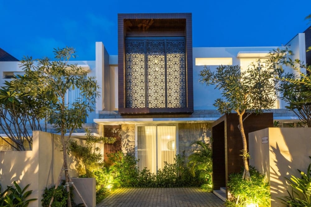 House thumbnail 1