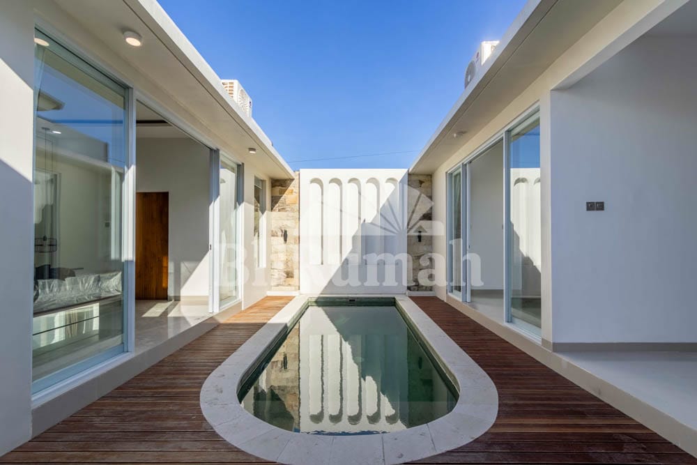 House thumbnail 1