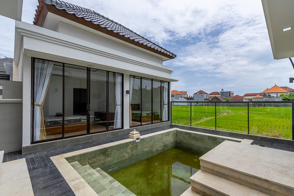 House thumbnail 1