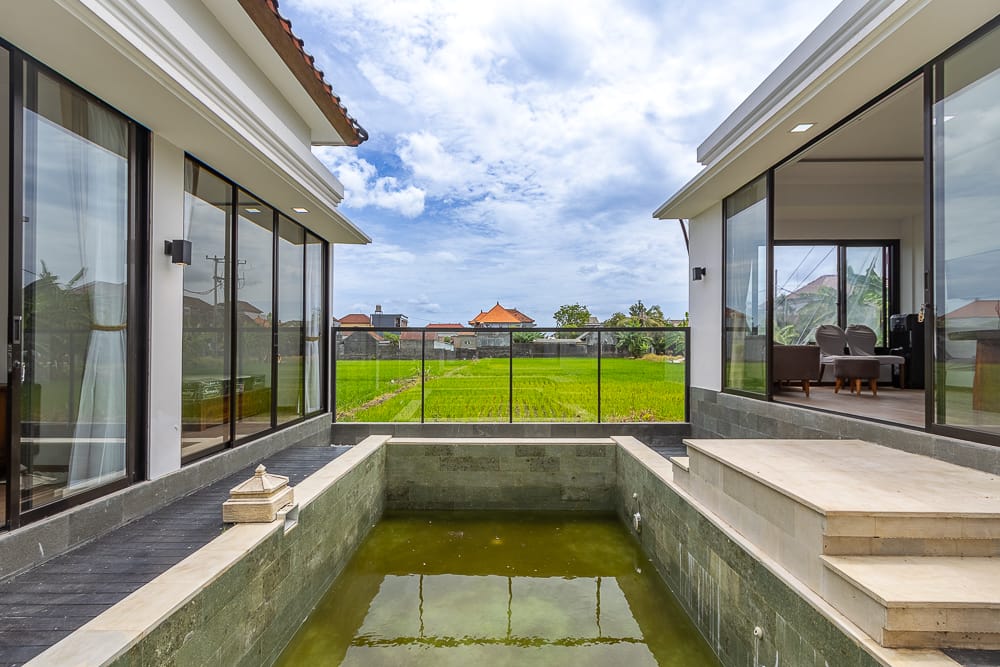House thumbnail 2