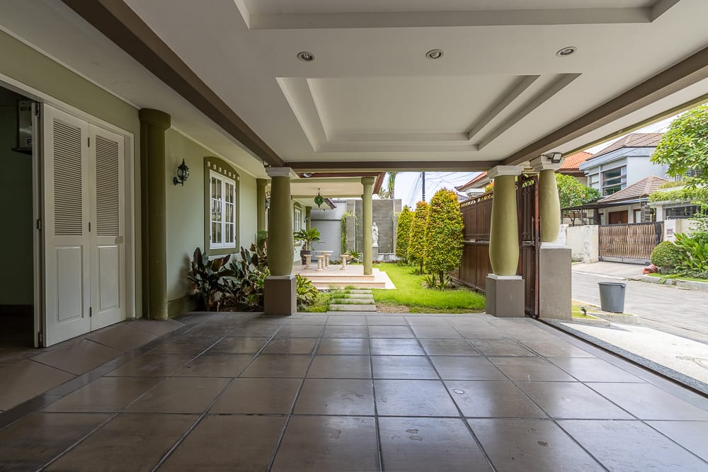 House thumbnail 4