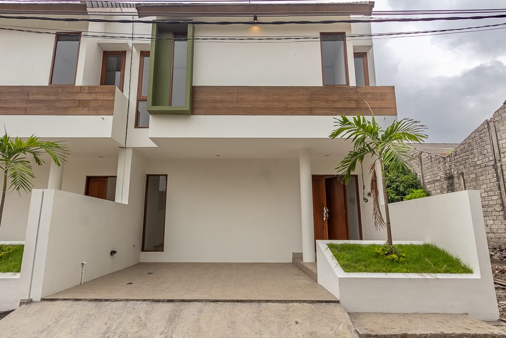 House thumbnail 2