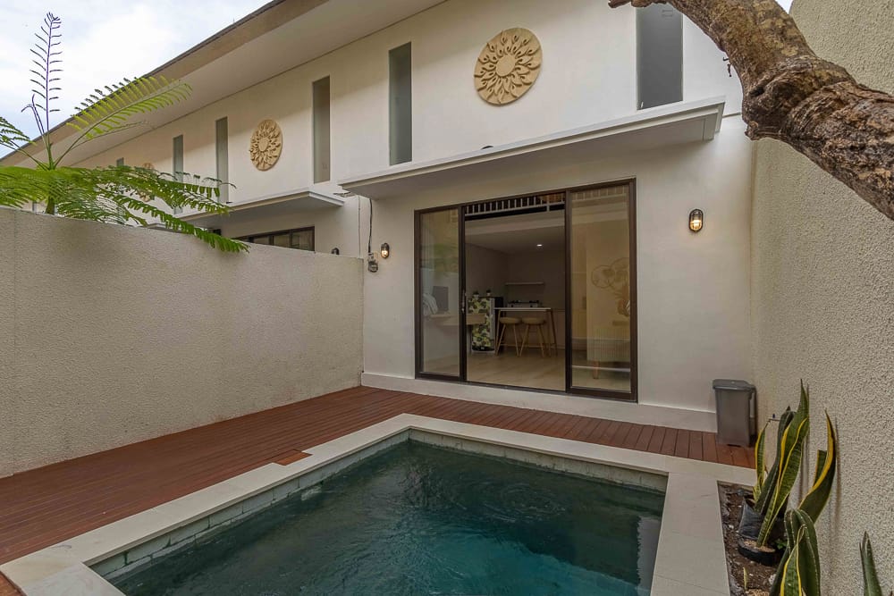 House thumbnail 1