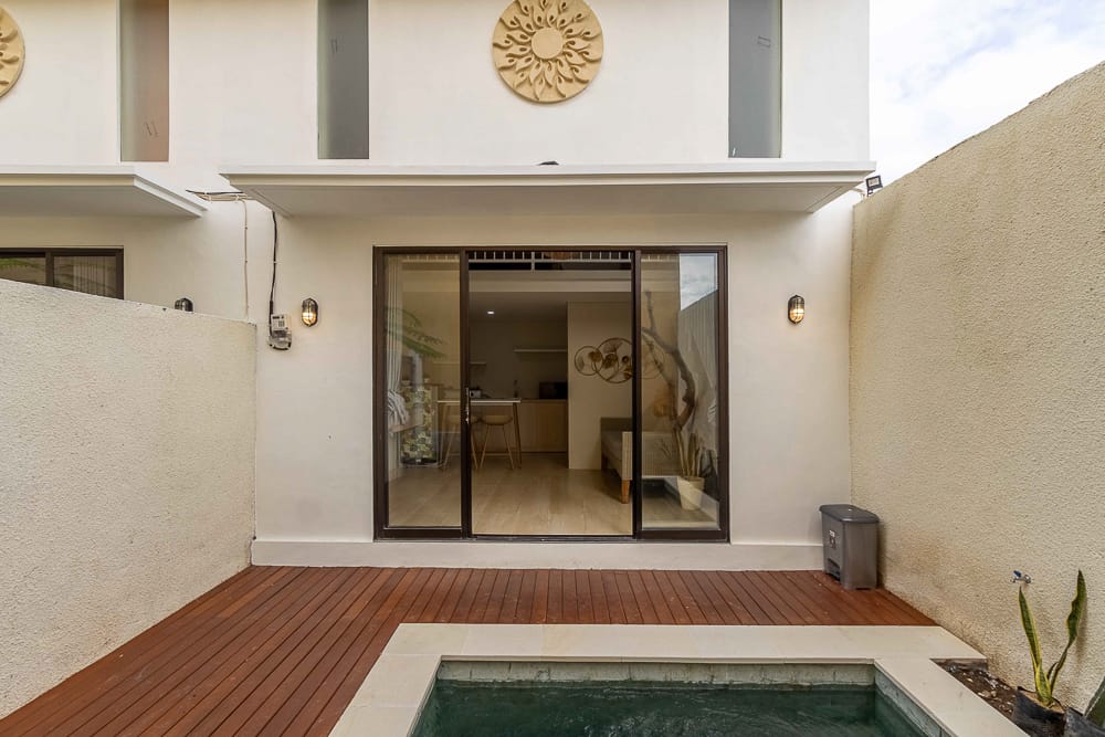 House thumbnail 2