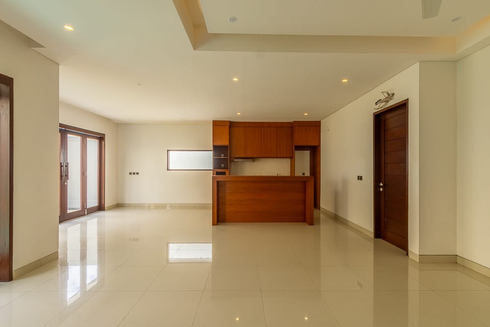 House thumbnail 2