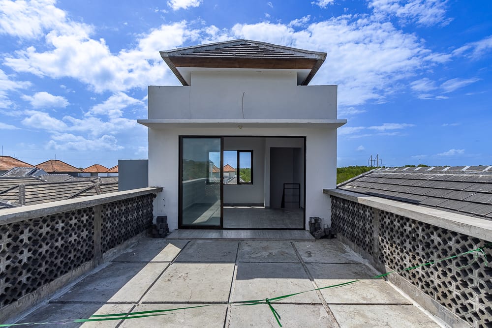 House thumbnail 2