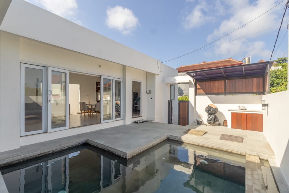 House thumbnail 1