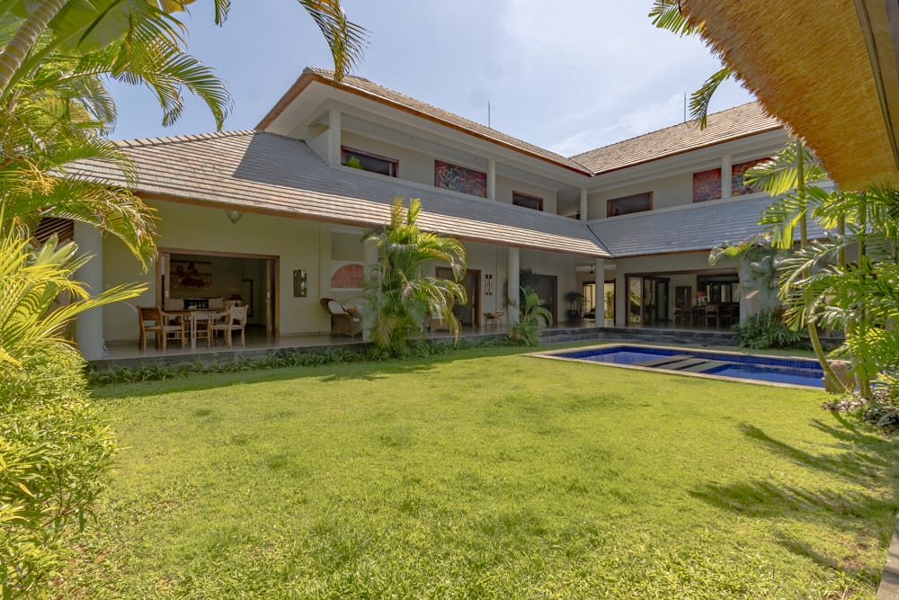 House thumbnail 2