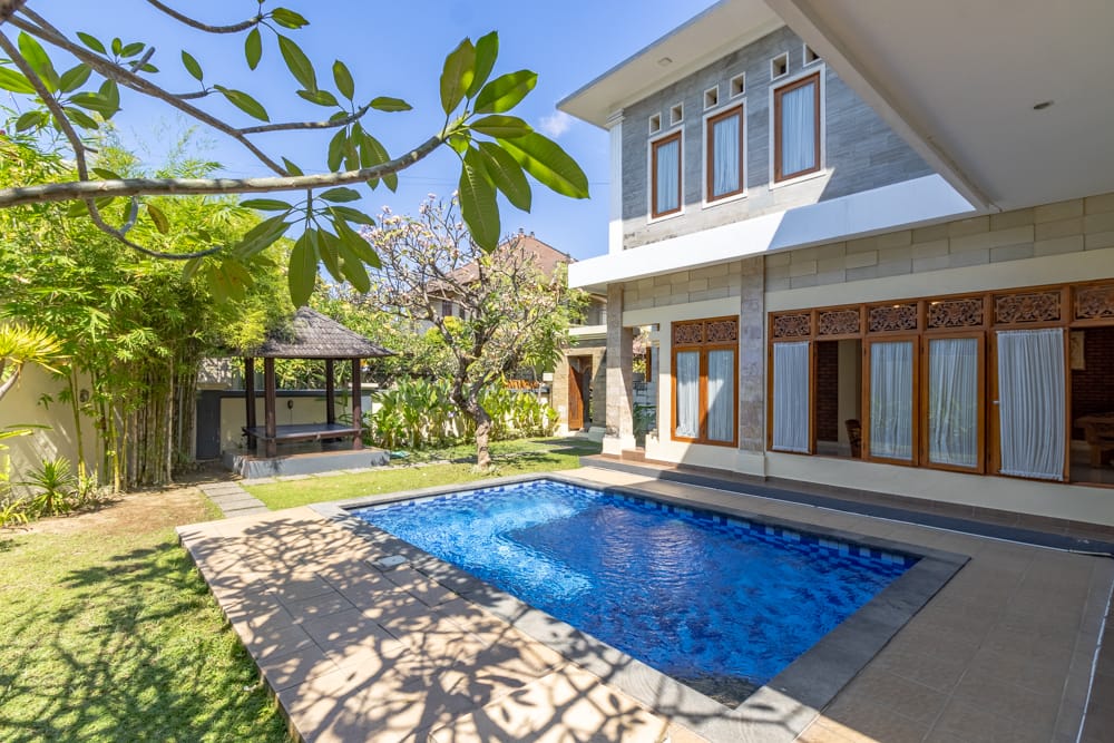 House thumbnail 1