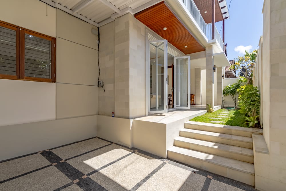 House thumbnail 4