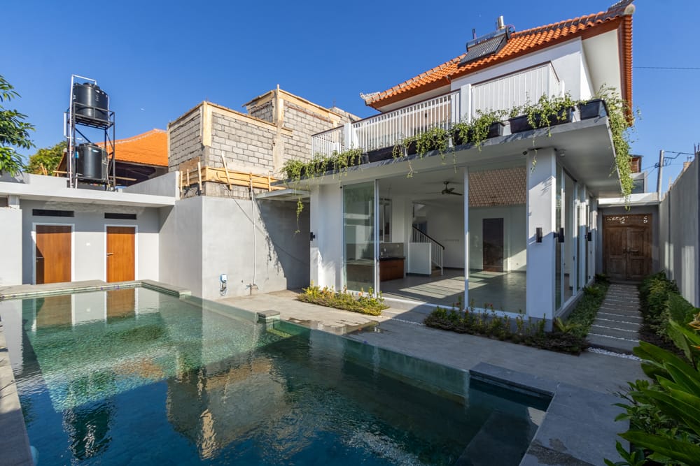 House thumbnail 1