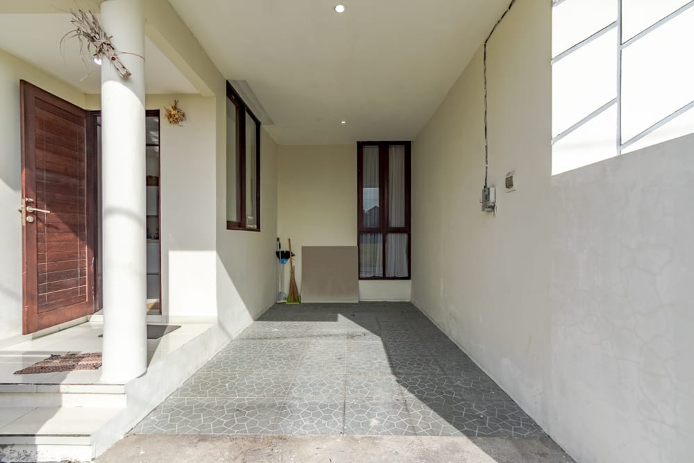 House thumbnail 2