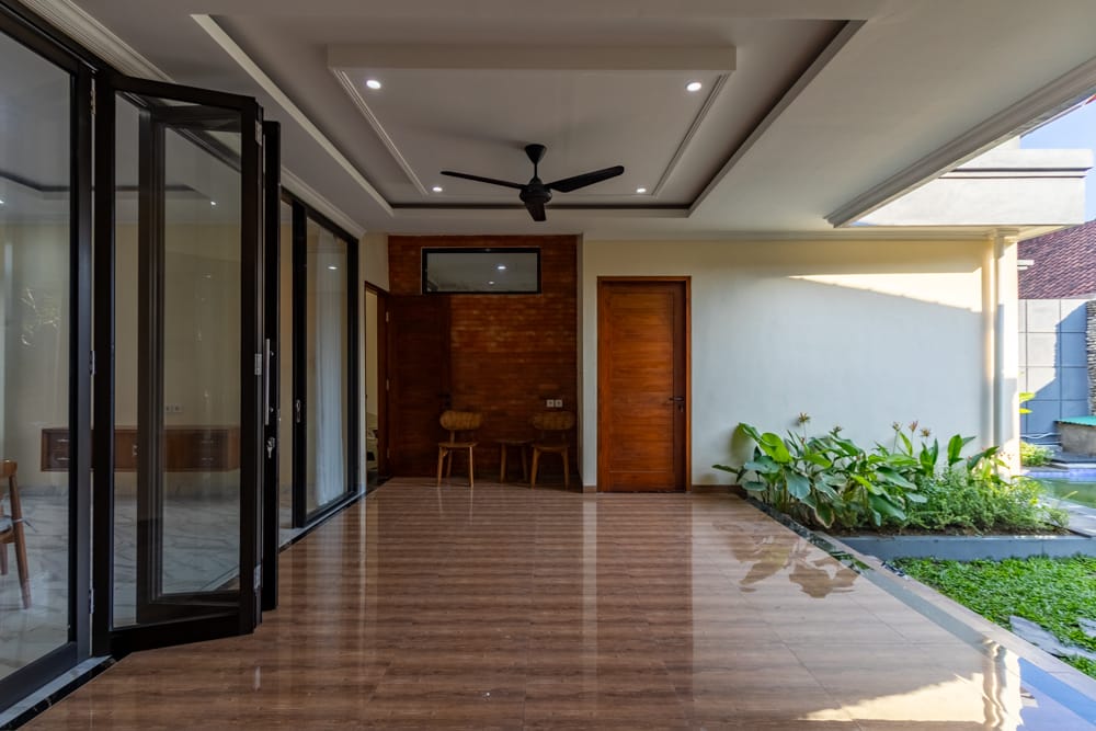 House thumbnail 5