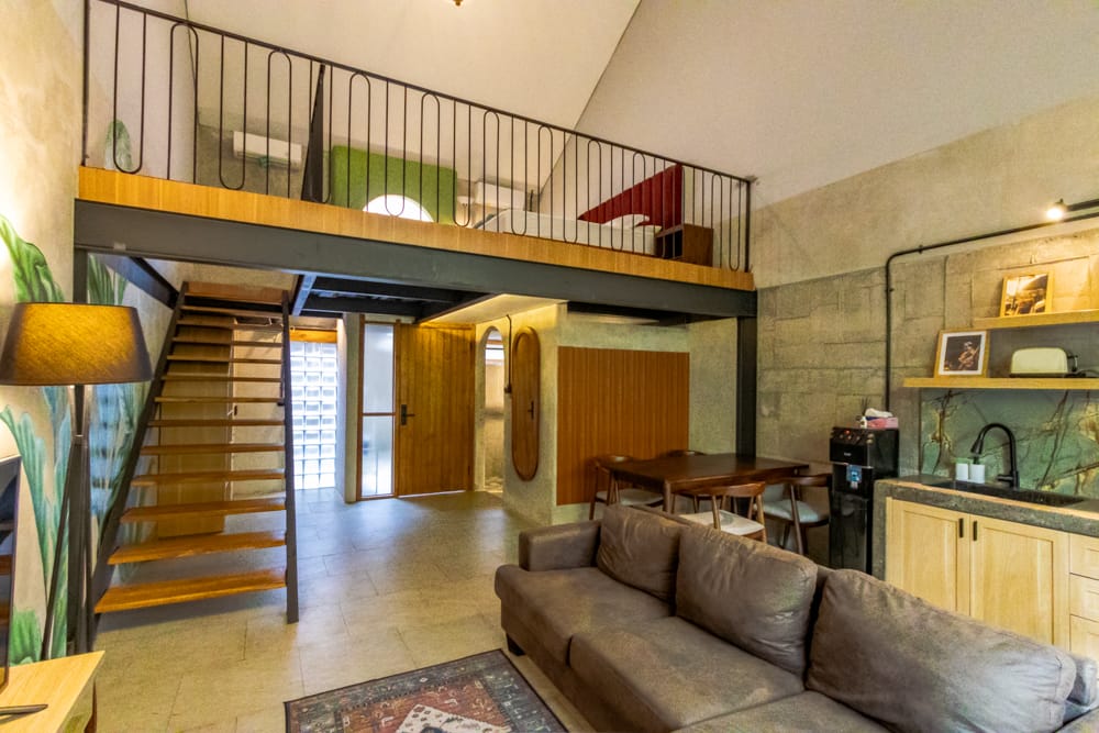 House thumbnail 1