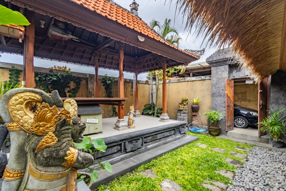 House thumbnail 1