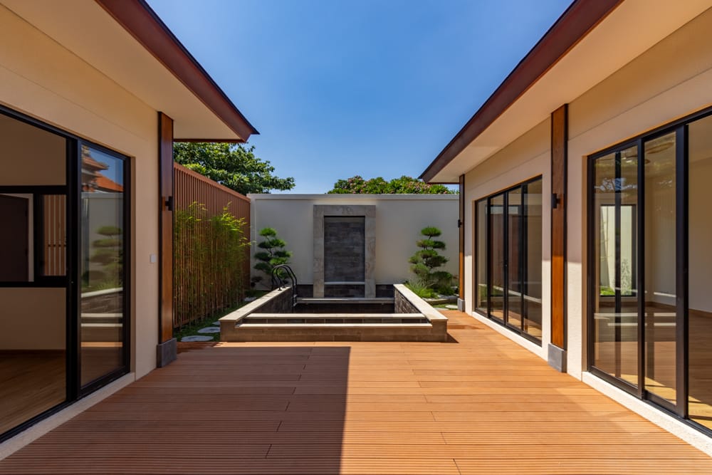House thumbnail 2