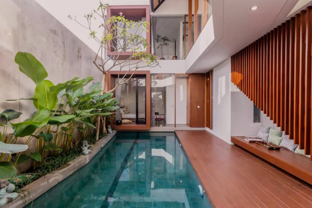 House thumbnail 3