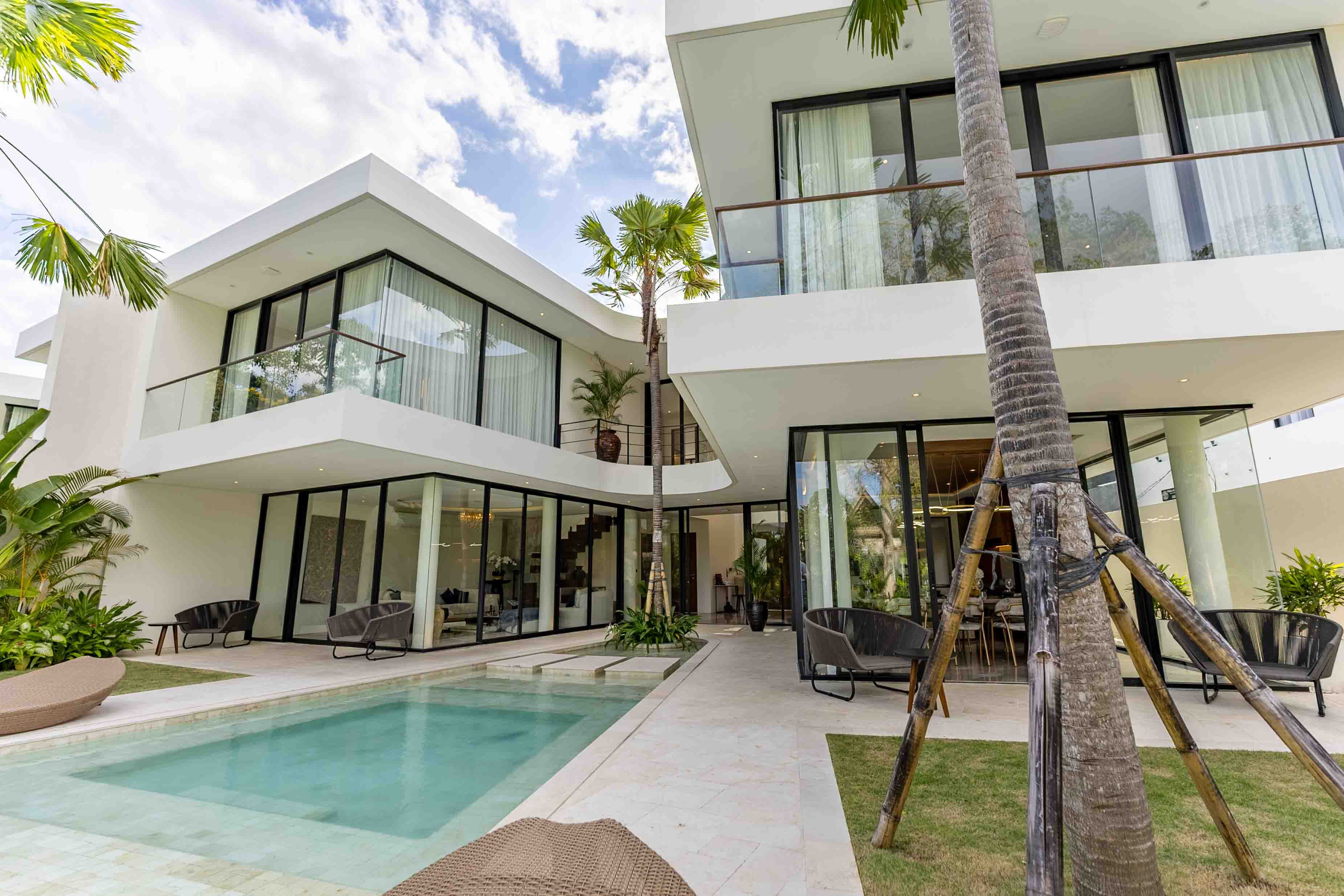 House thumbnail 1