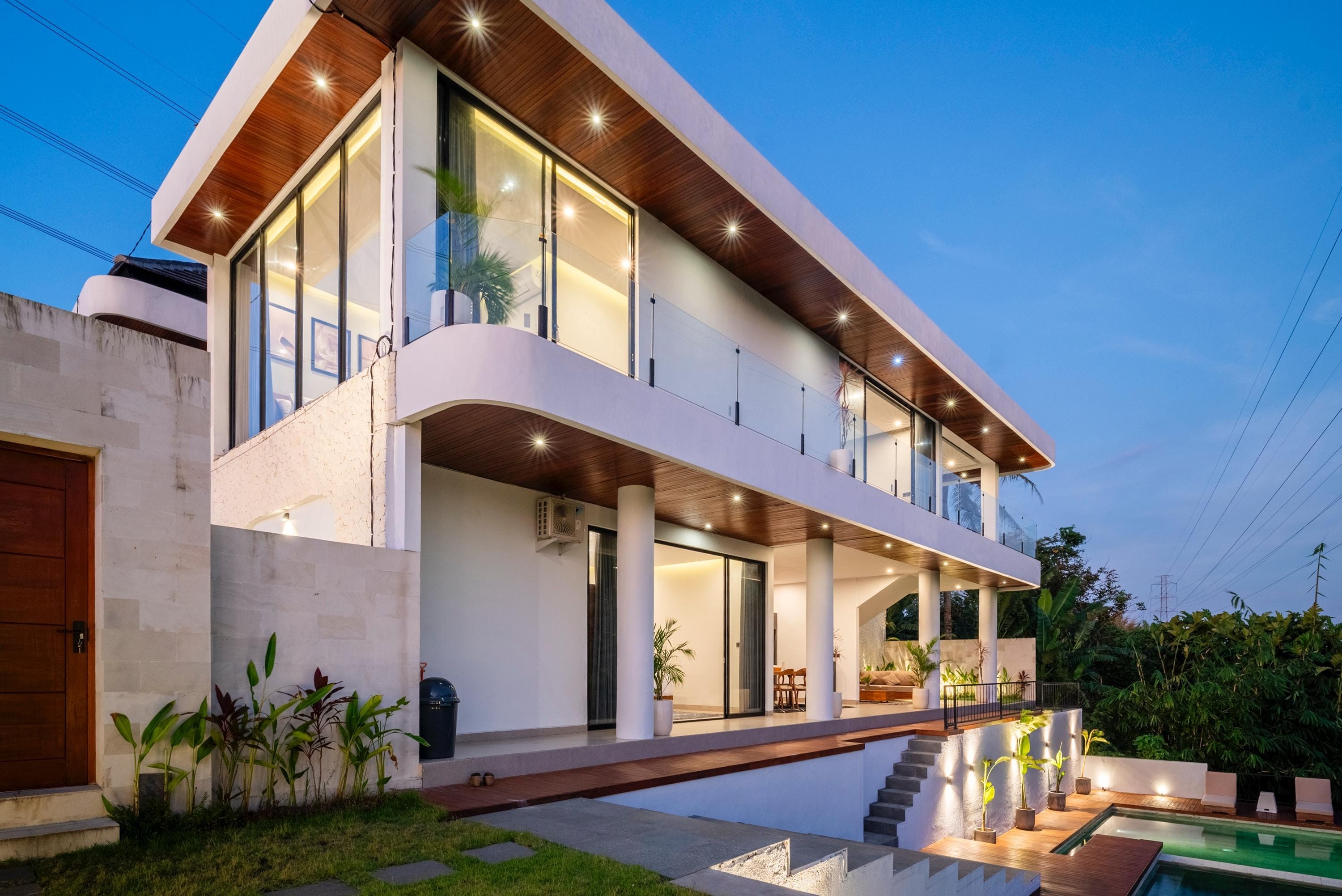 House thumbnail 1