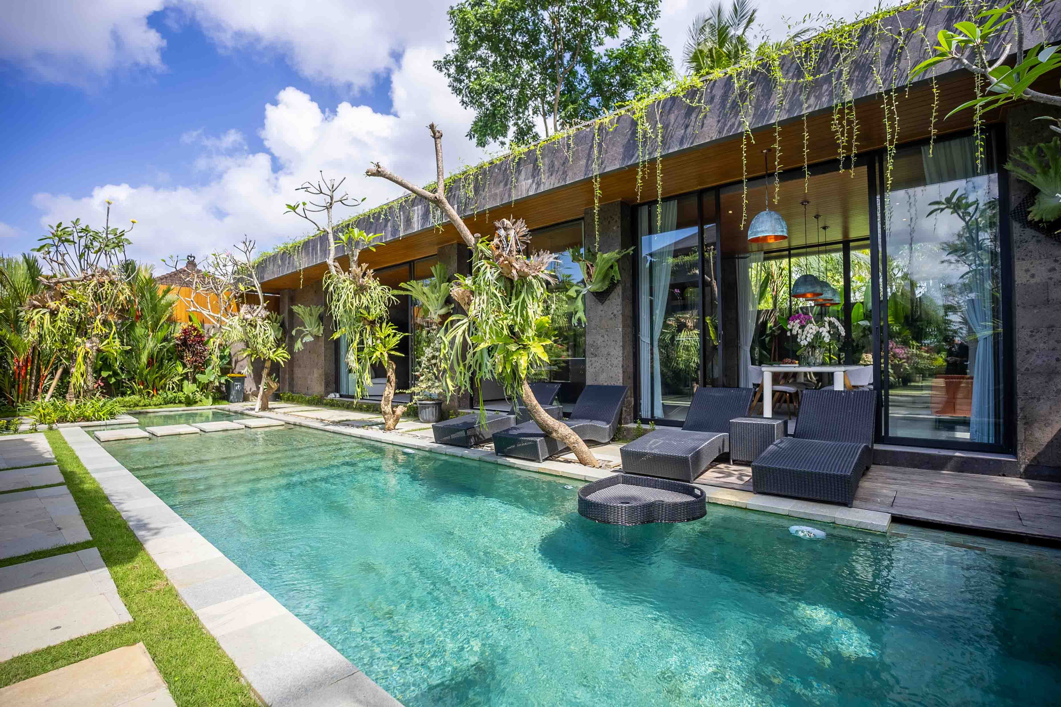 House thumbnail 1