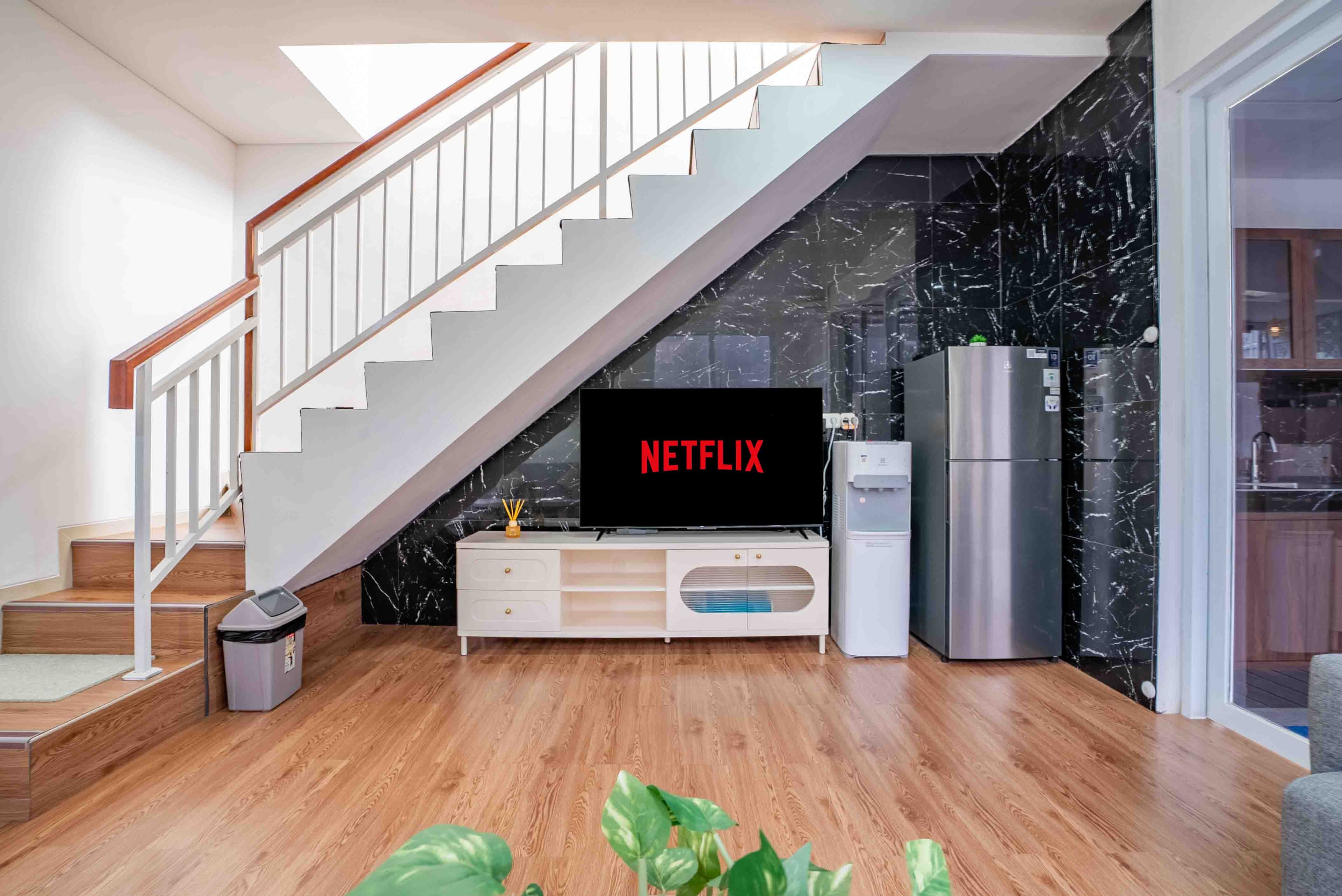 House thumbnail 2