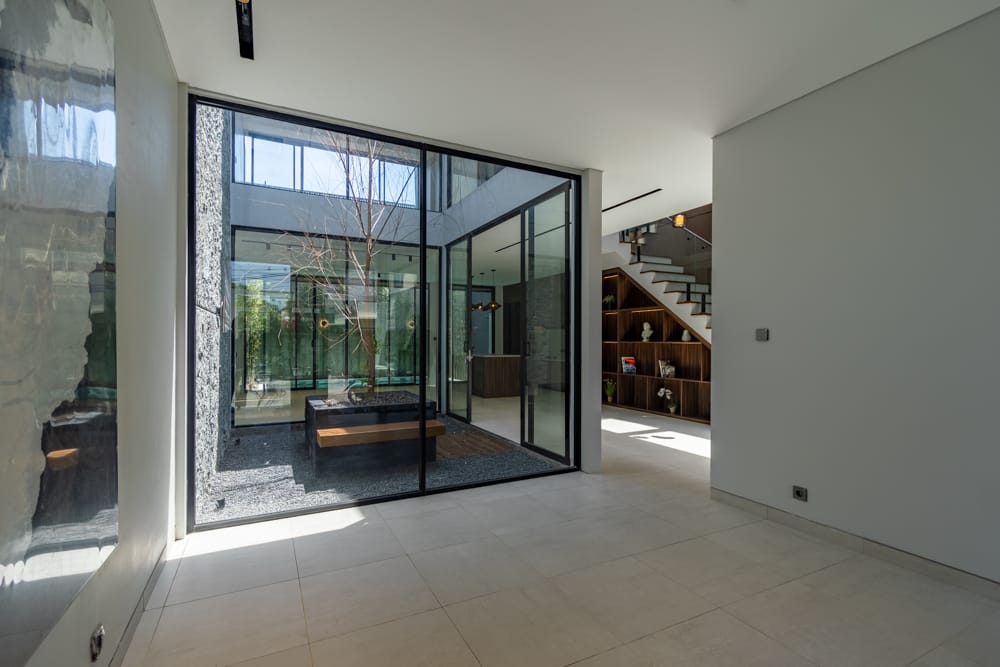 House thumbnail 3