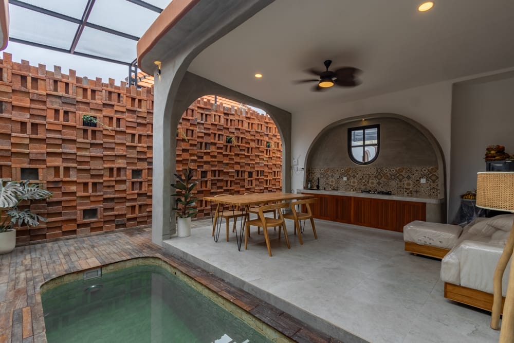 House thumbnail 1