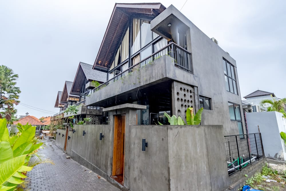 House thumbnail 2