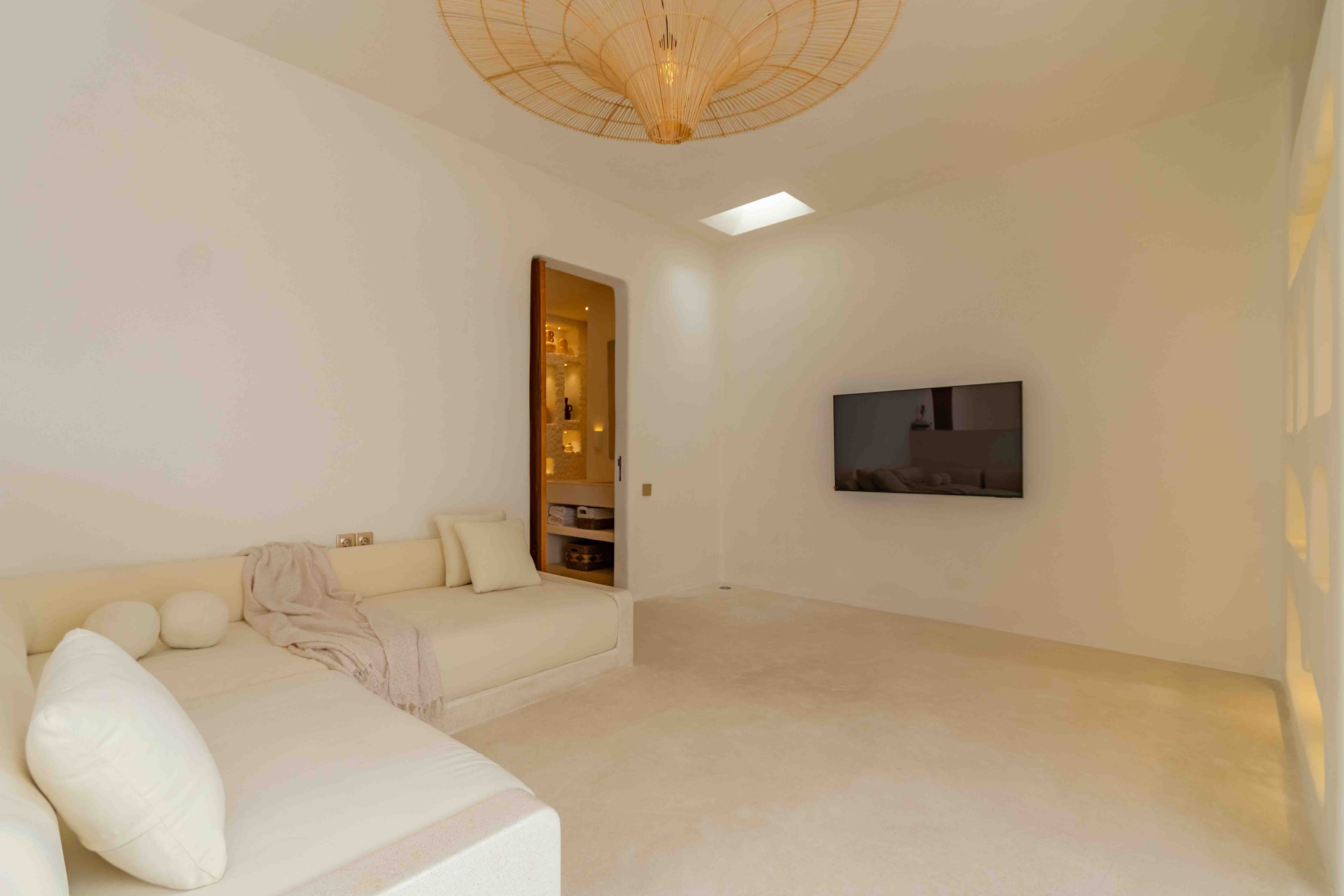 House thumbnail 2