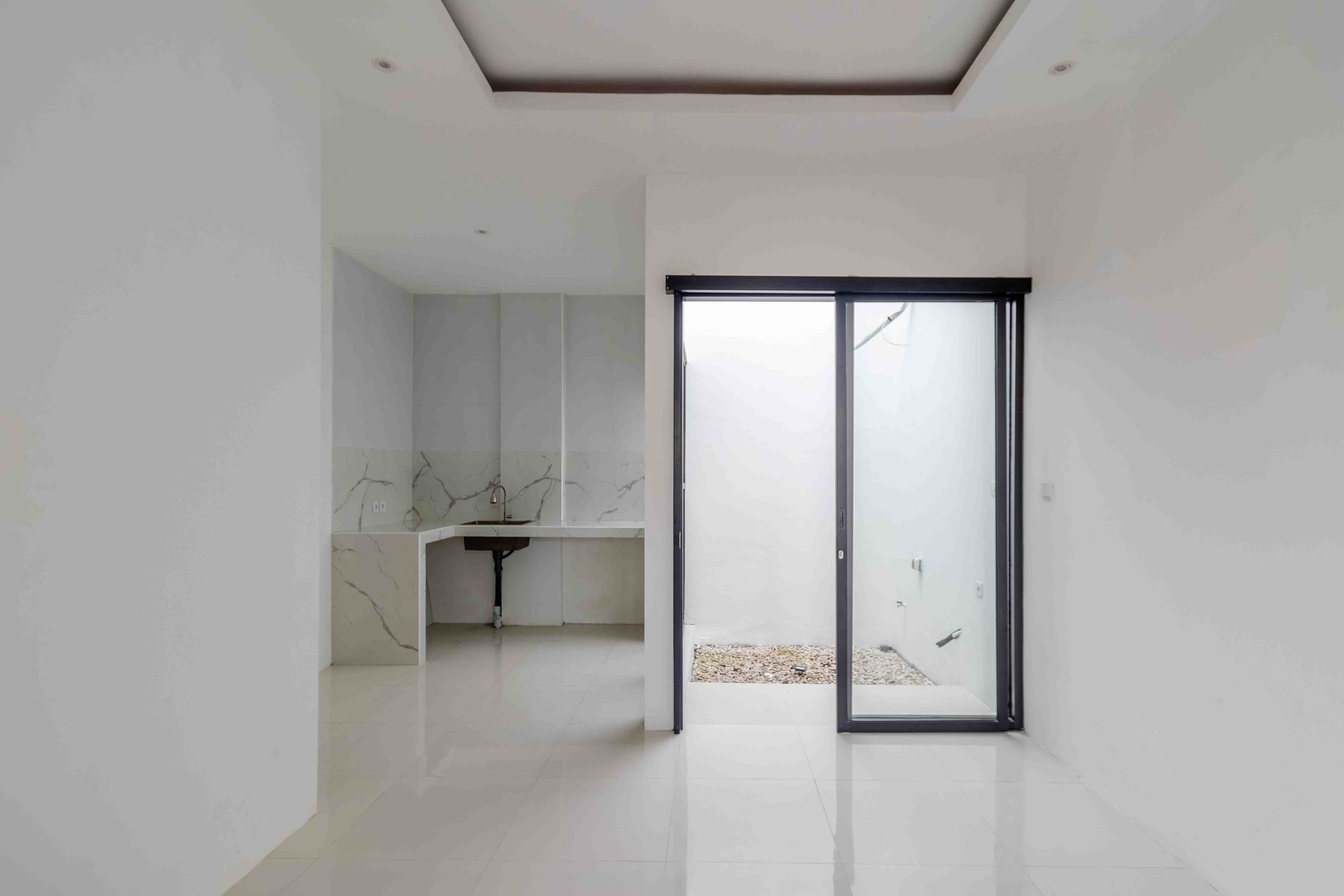 House thumbnail 2