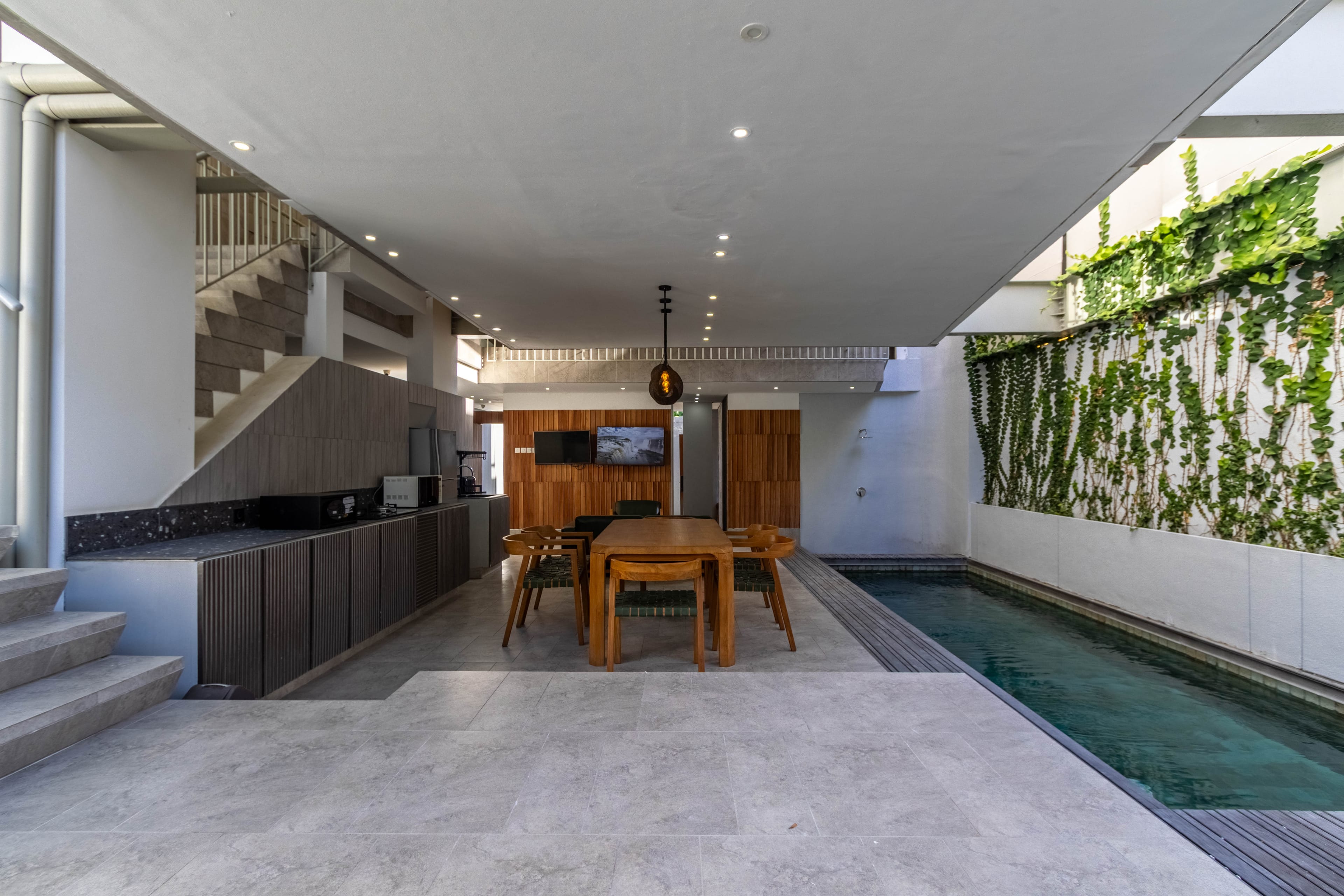 House thumbnail 5