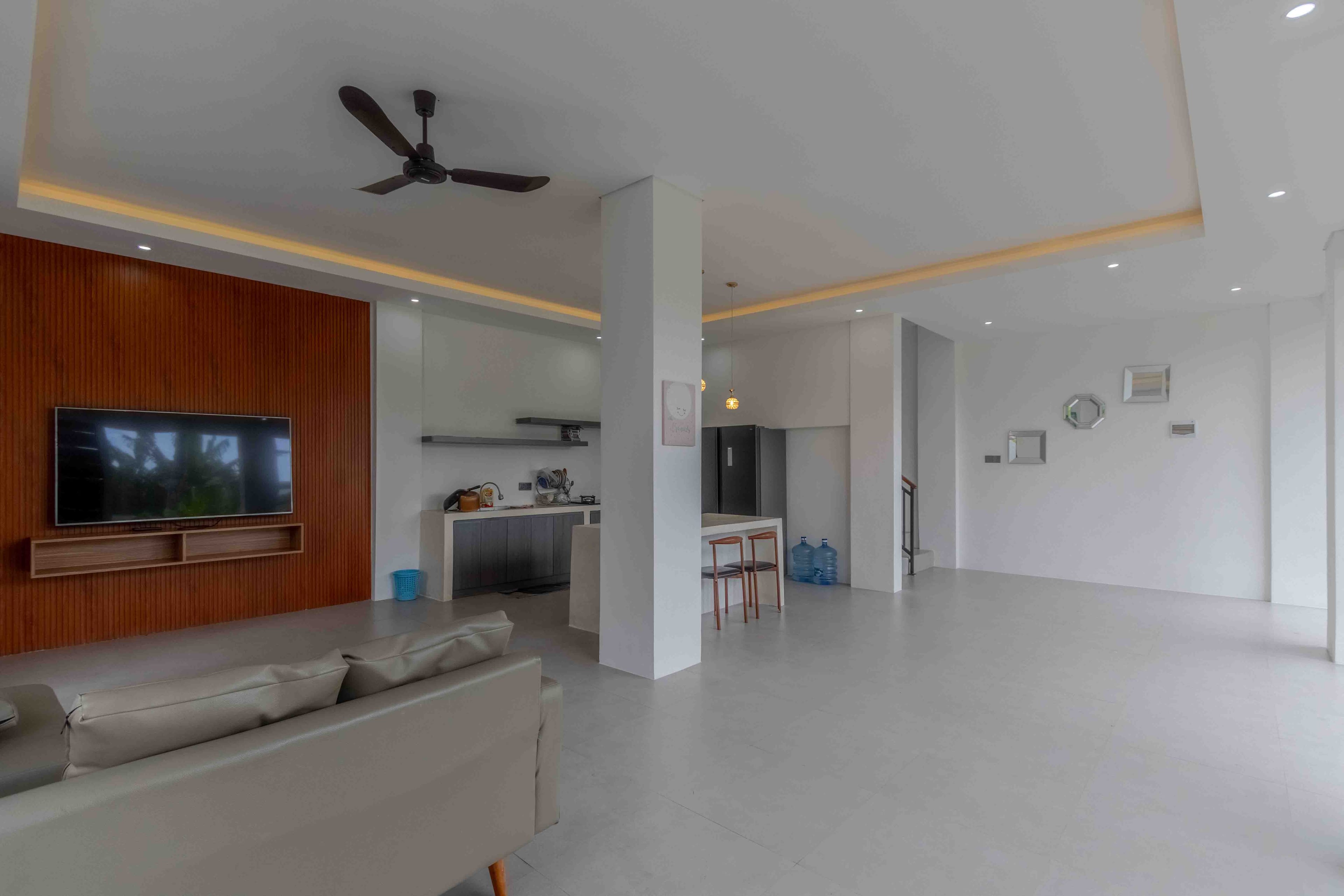 House thumbnail 2