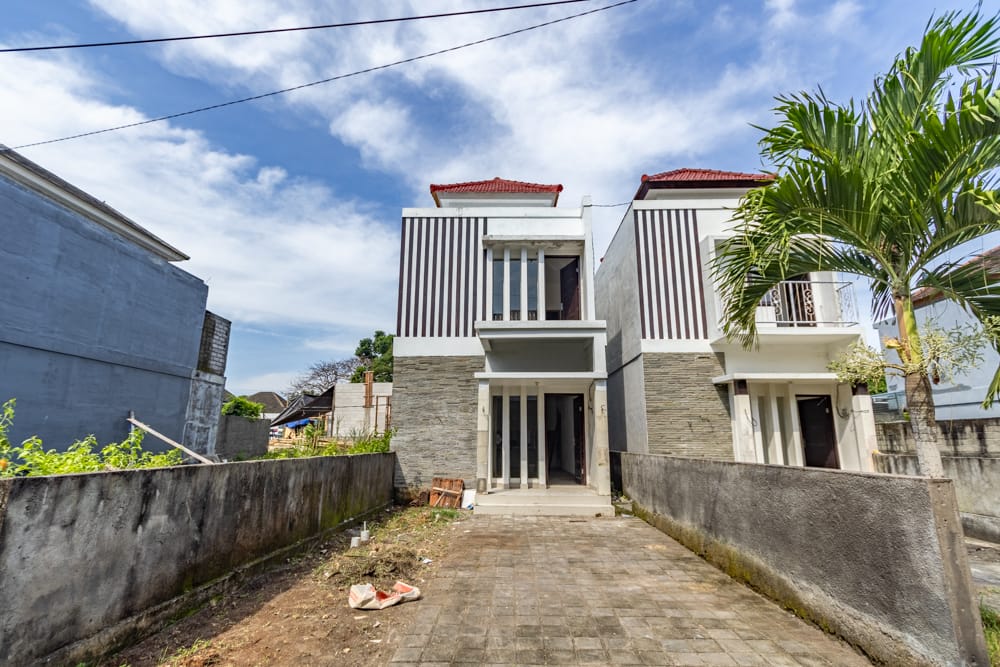 House thumbnail 1