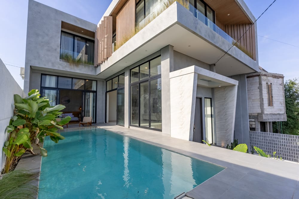 House thumbnail 3