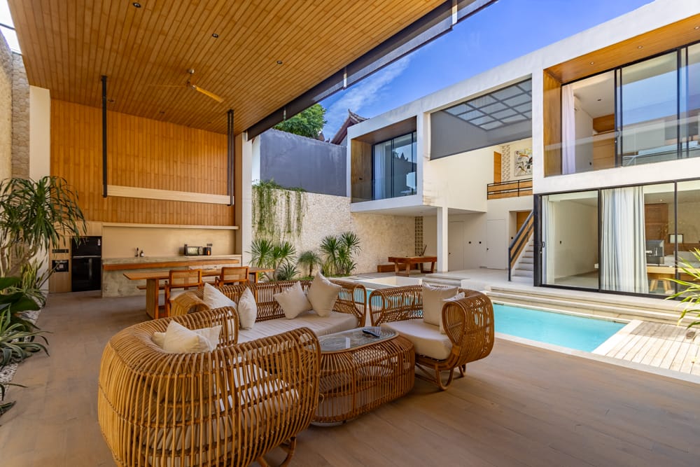 House thumbnail 3