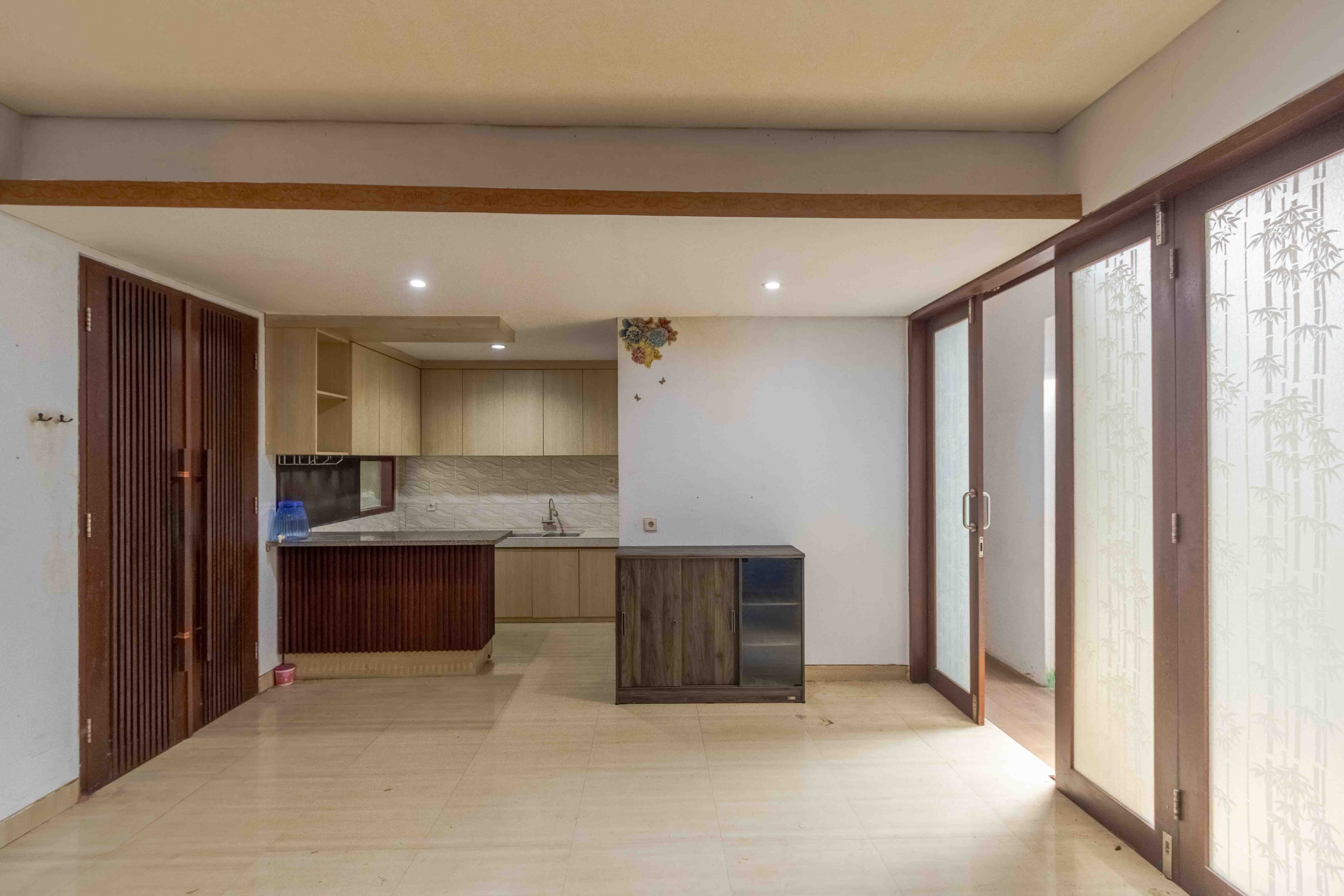 House thumbnail 2